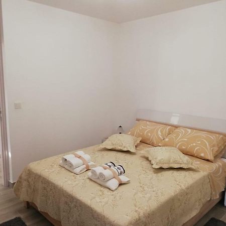 Apartment White Pula Exterior photo