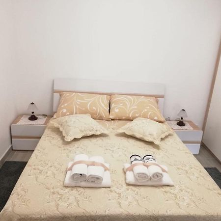 Apartment White Pula Exterior photo