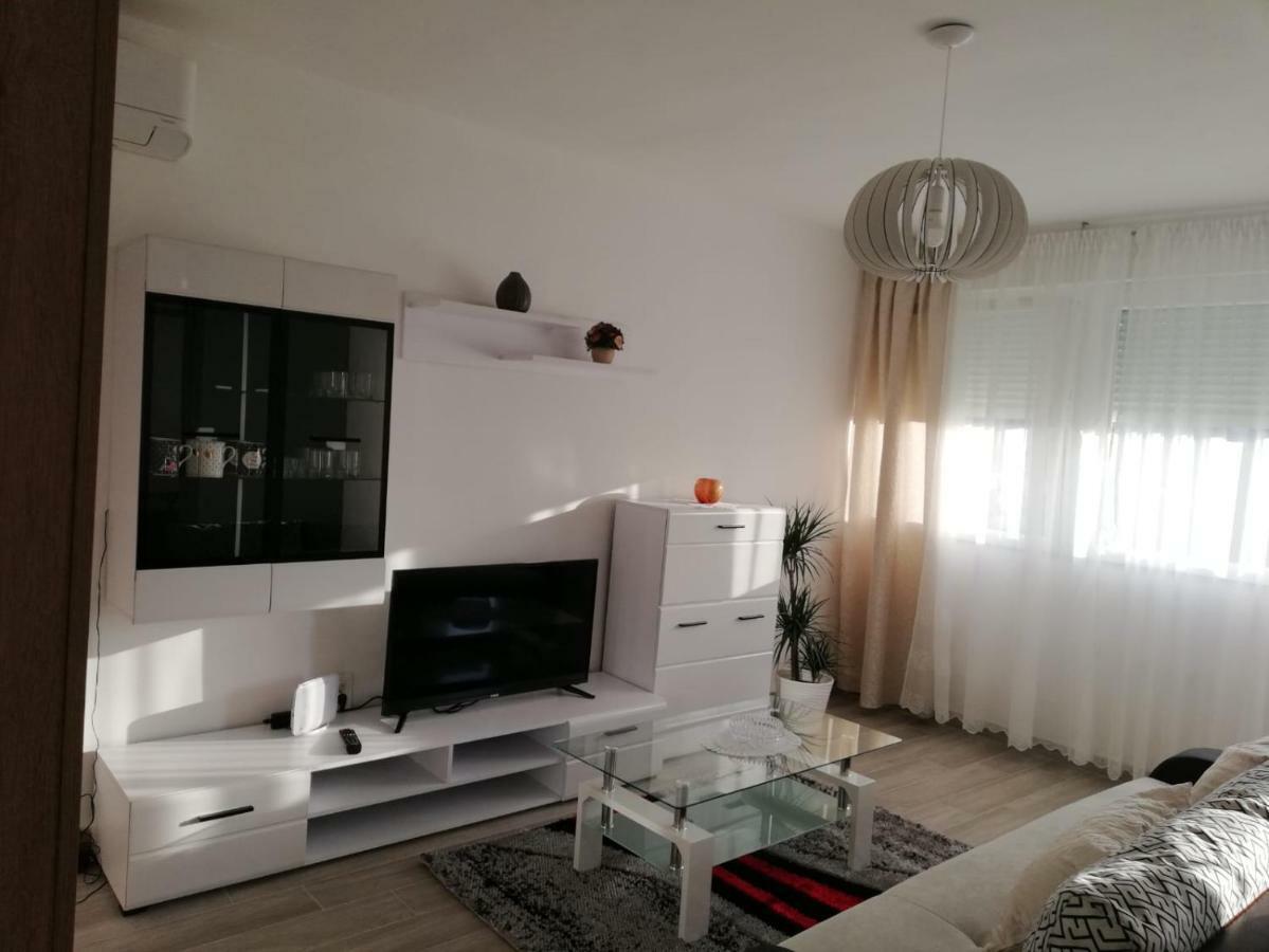 Apartment White Pula Exterior photo